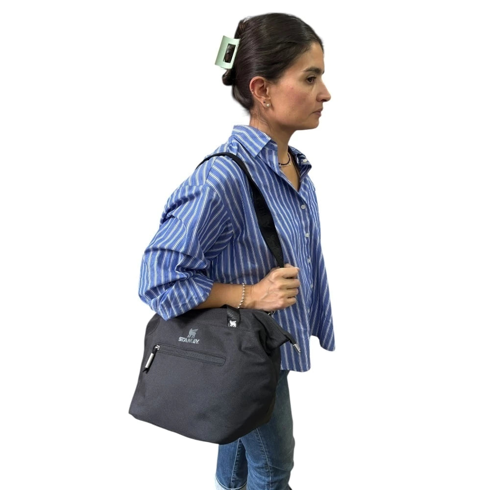 Mini hielera Julliene all day Stanley negra