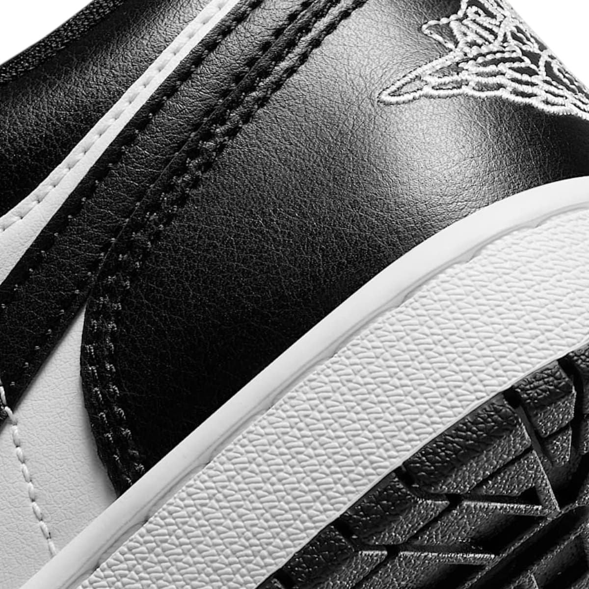 Tenis Nike Jordan Color Negro Con Blanco