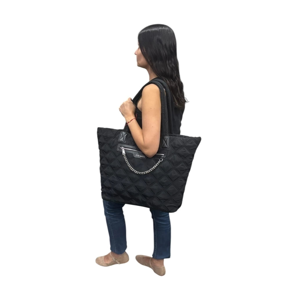 Bolsa Tote XL Tonya de nylón acolchado Steve Madden