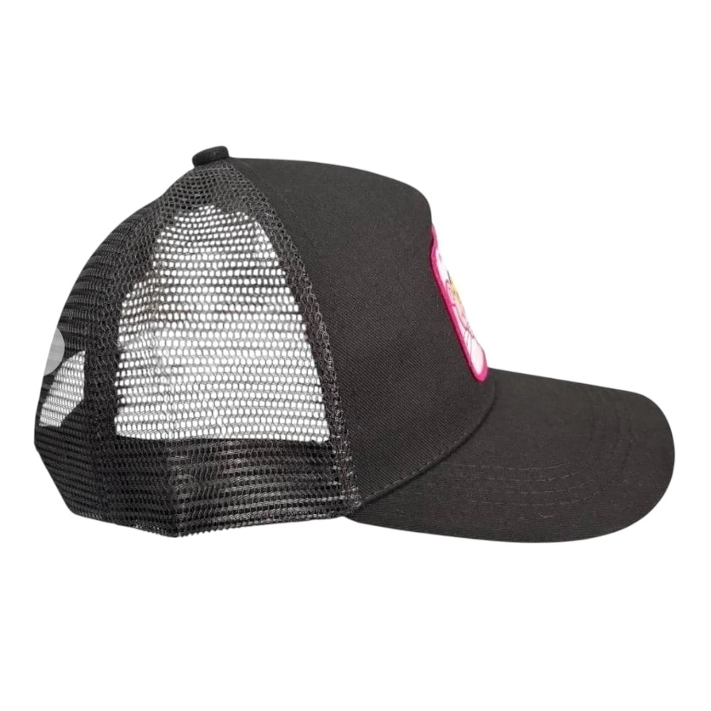 Gorra Pantera Rosa color negro con broche ajustable