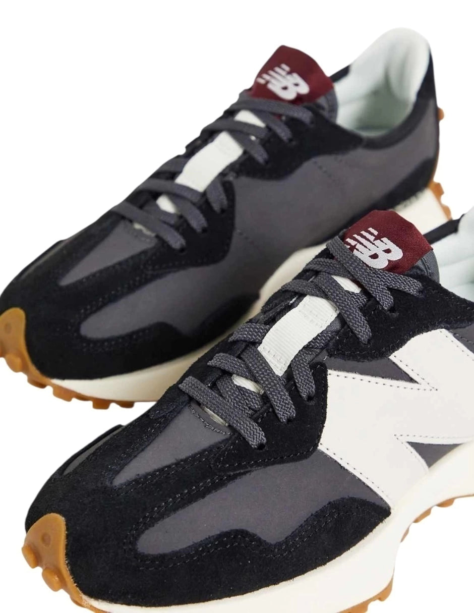 Tenis New Balance color negros