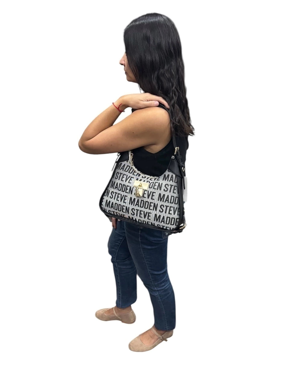 Bolsa Shoulder Steve Madden Jacquard color gris con letras negras
