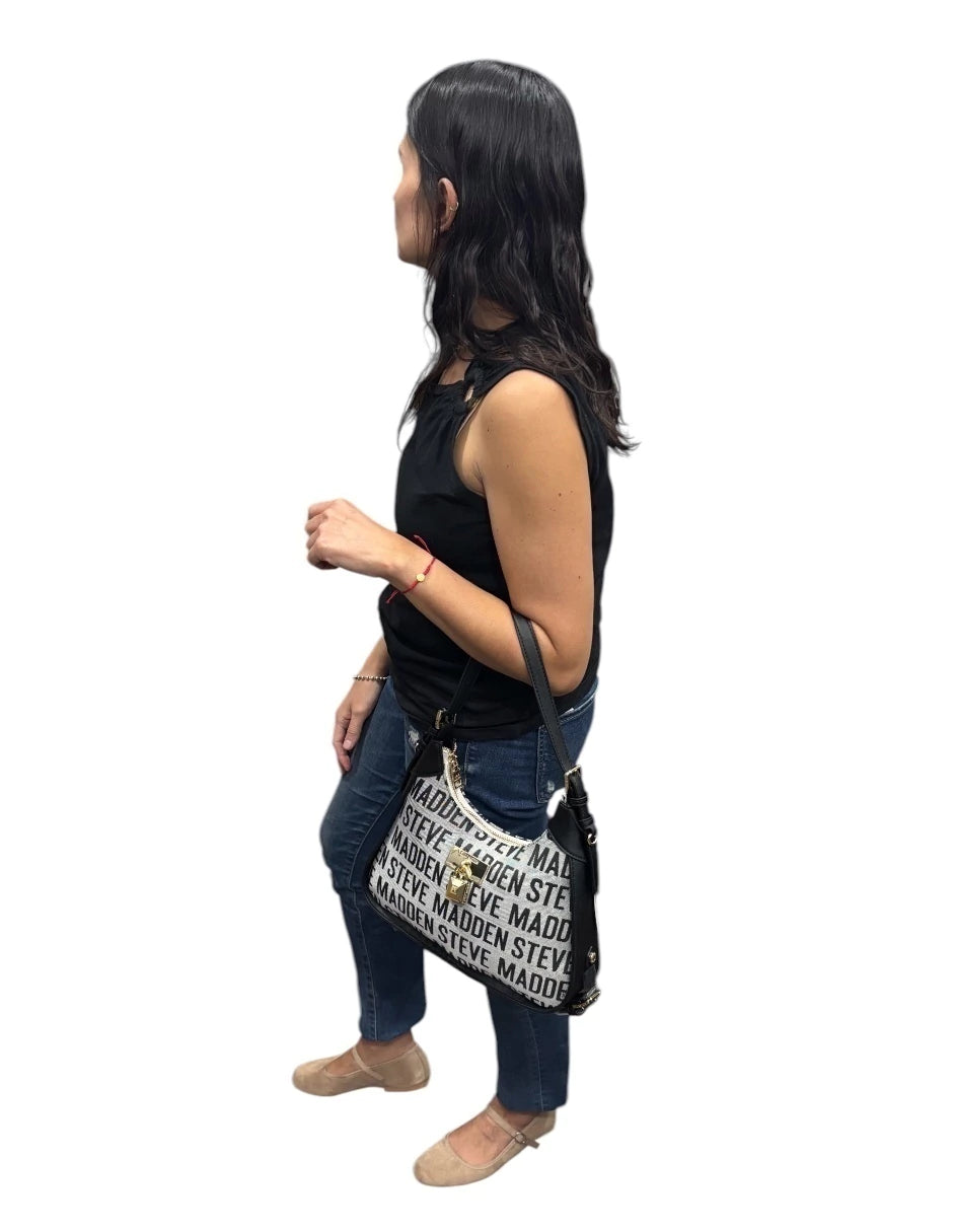 Bolsa Shoulder Steve Madden Jacquard color gris con letras negras