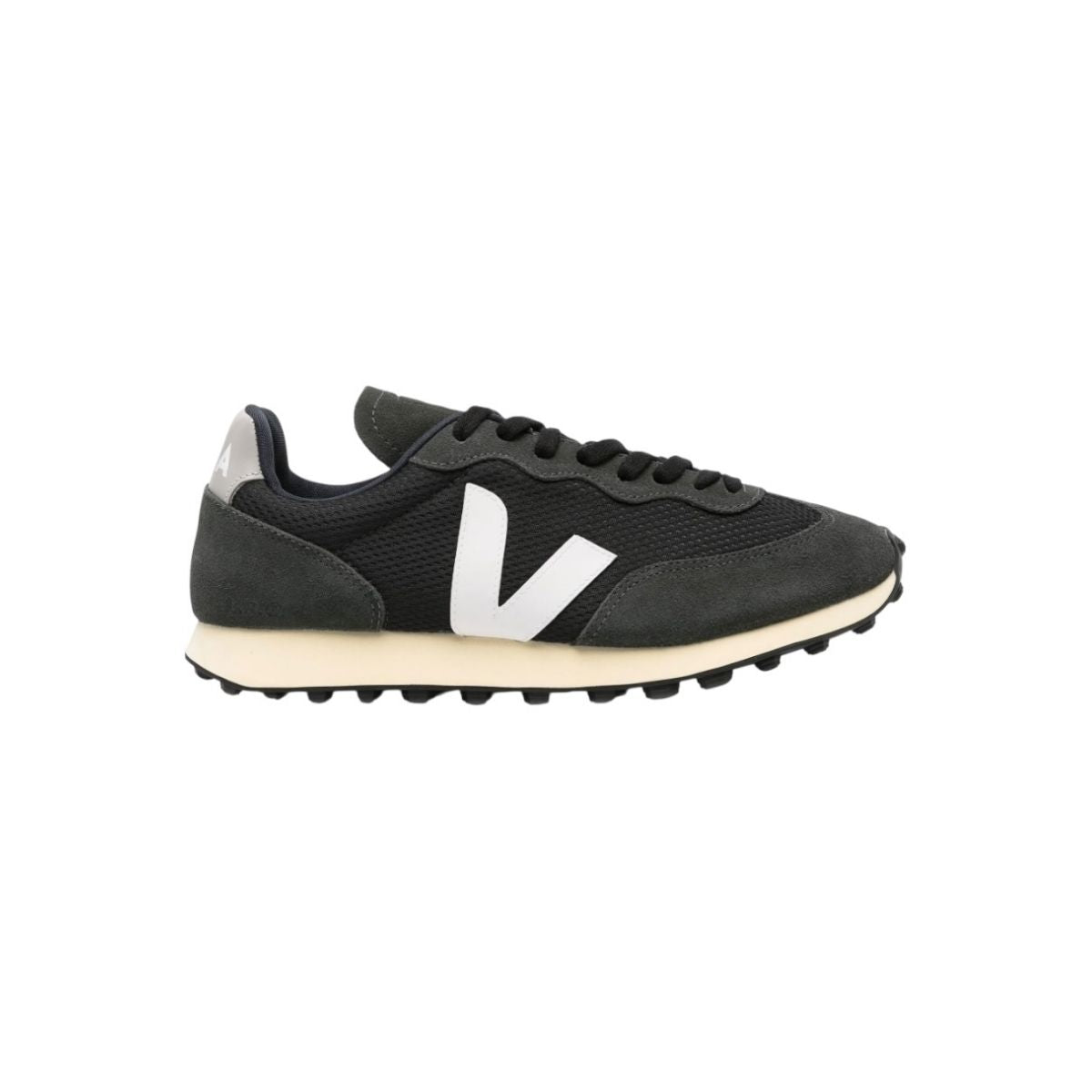 Tenis De Campo Veja Río Branco Color Negro Con Logo Blanco