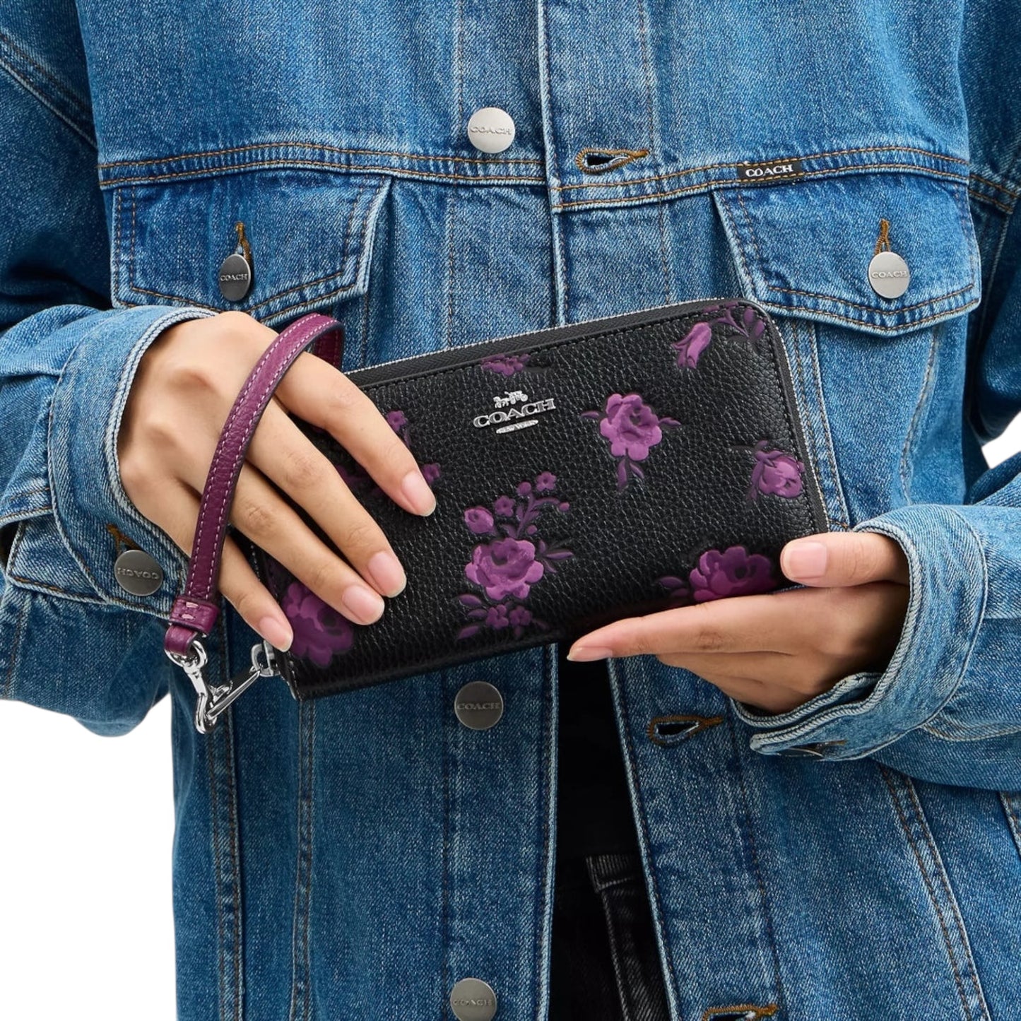 Cartera COACH Color Negro Con Flores Moradas